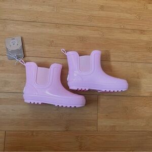 NWT Girls Size 11 Pink BearPaw Boots Shoes